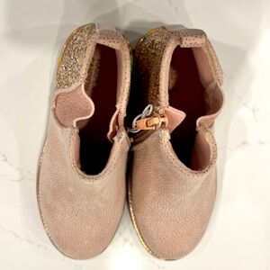 Harper Canyon Pink Booties with Glitter Back - NEW